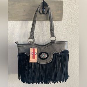 JUSTIN WOMEN'S FRINGE CONCEALED
CARRY TOTE BAG